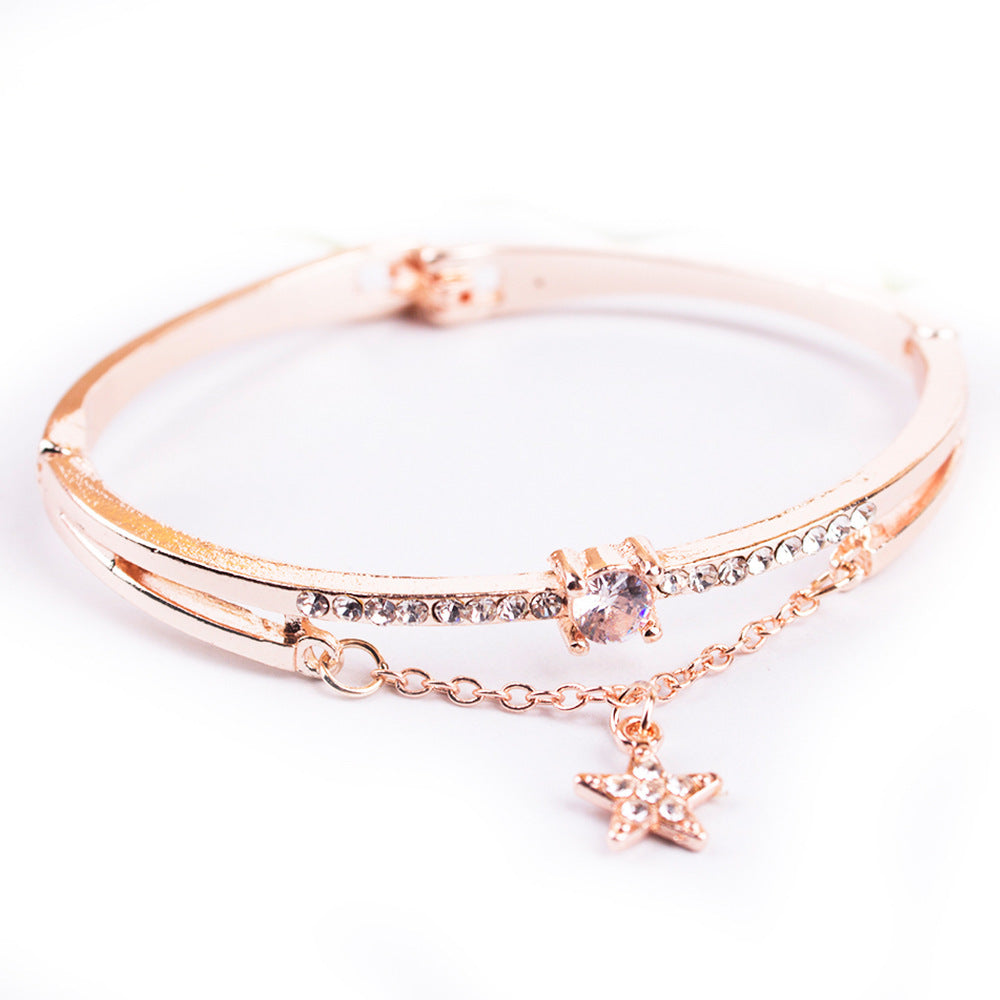 Women's Flower Disk Two-piece Bracelet Watch Set