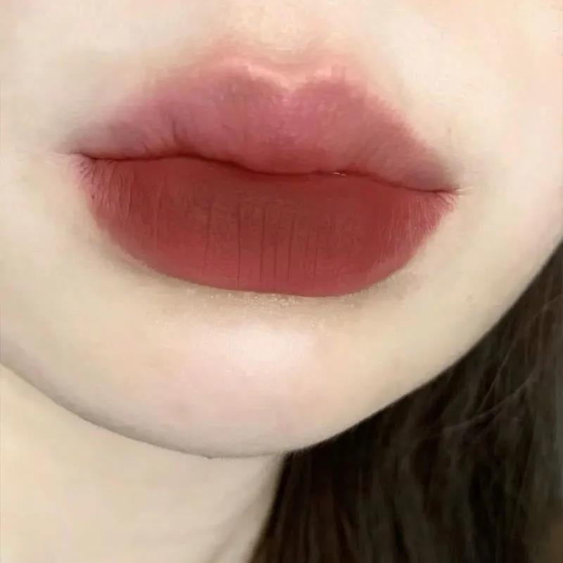 Rich Color And Soft Mist Lip Lacquer