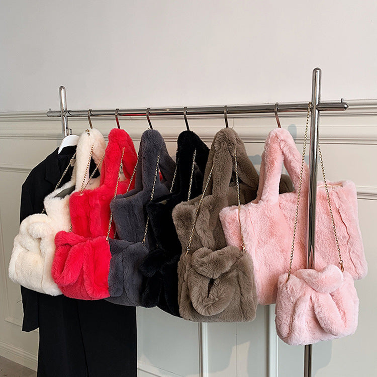 Winter Chain Plush Handbag