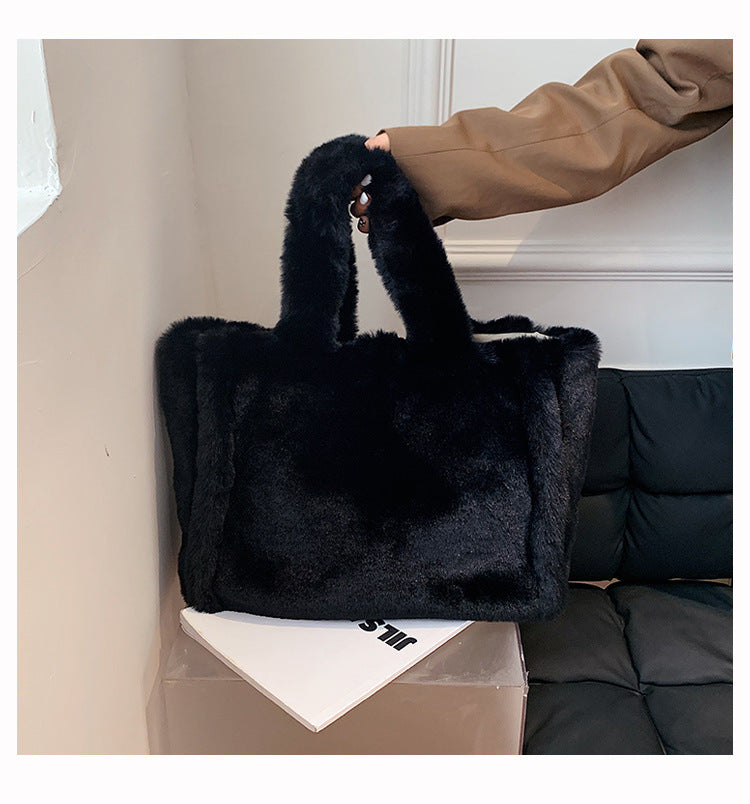 Winter Chain Plush Handbag
