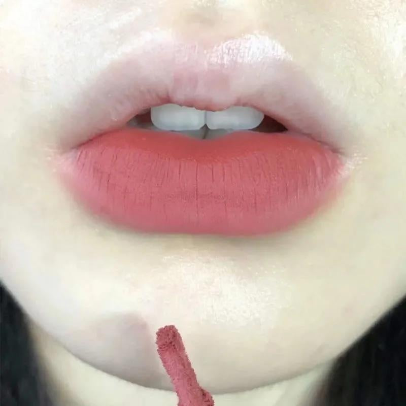 Rich Color And Soft Mist Lip Lacquer