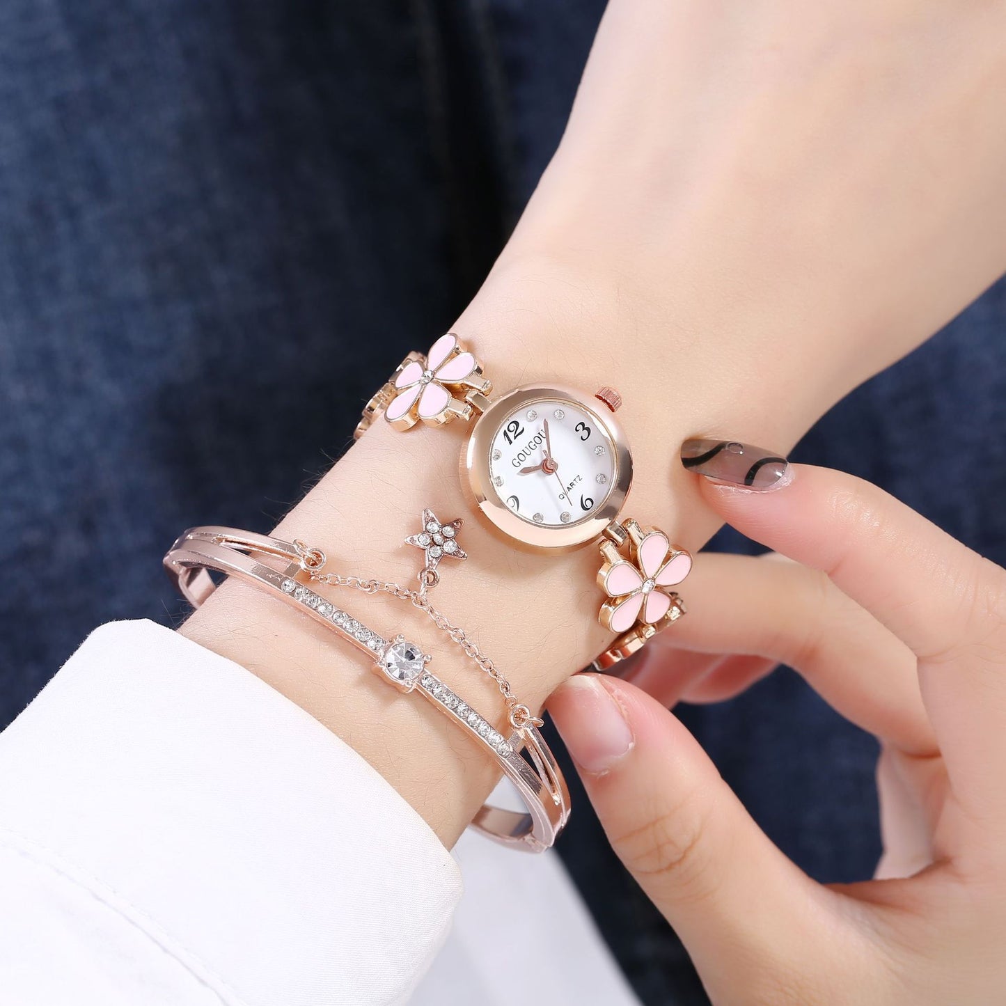 Women's Flower Disk Two-piece Bracelet Watch Set