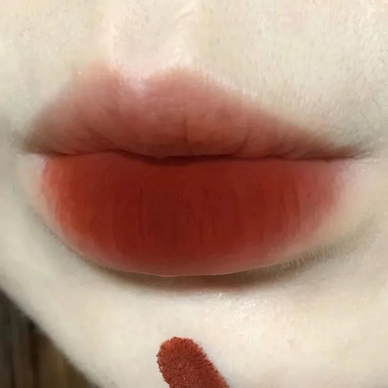 Rich Color And Soft Mist Lip Lacquer
