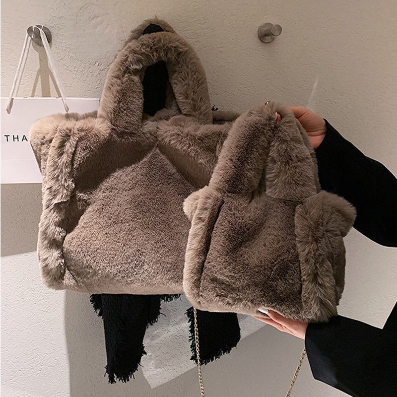 Winter Chain Plush Handbag