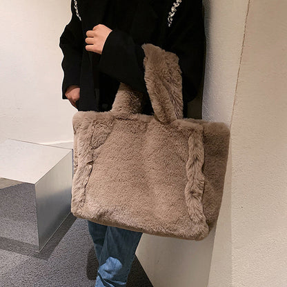 Winter Chain Plush Handbag