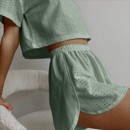 2pcs Casual Hollow Suit With Short-sleeved Crop Top And Elastic Slit Shorts
