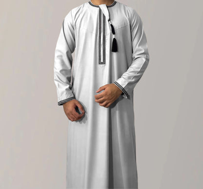 Solid Color Round Neck Embroidered Thick Tassel Oman Gowns For Men